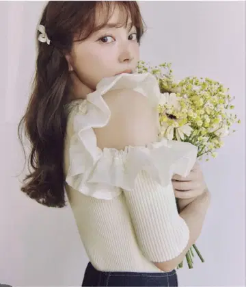 미사용 새상품 오픈 슬리브 니트 풀오버