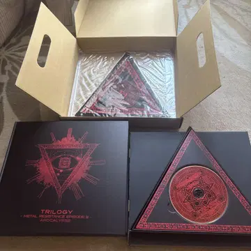 BABYMETAL TRILOGY: METAL RESISTANCE