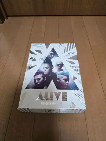 BIGBANG ALIVE 앨범 사진집 포함
