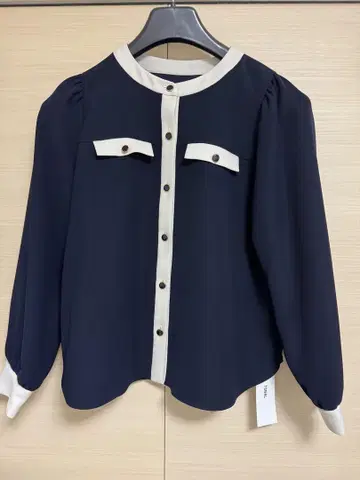 TONAL 바이컬러 블라우스