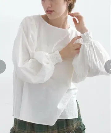 lupilien 루피리안 면 슬라브 직물 볼륨 소매 블라우스 화이트