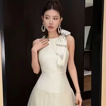 화이트 롱 드레스 리본 포함