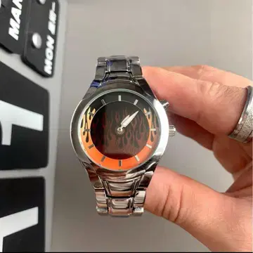 big tic 00s fire frame watch y2k