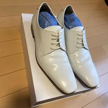 BENIR 화이트 가죽 드레스 슈즈 26cm