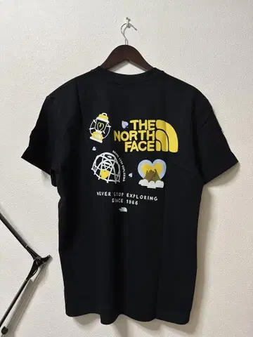 새상품 노스페이스 티셔츠