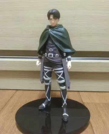진격의 거인 리바이 피규어 상자 없음