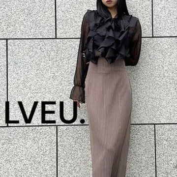 컨디션 최상 러브유 LVEU. 시어 탑 블랙 프리 사이즈 완판템