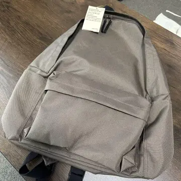 무인양품 어깨 부담이 적은 발수 백팩 모카 브라운