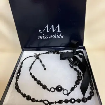 miss ashida 블랙 비즈 목걸이