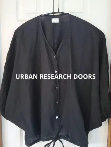 URBAN RESEARCH DOORS 린넨 드로스트 돌먼 블라우스