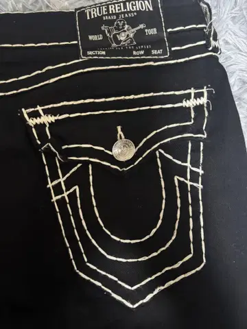 TRUE RELIGION 블랙 데님 팬츠
