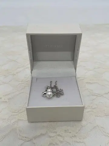 THE KISS 여성용 목걸이
