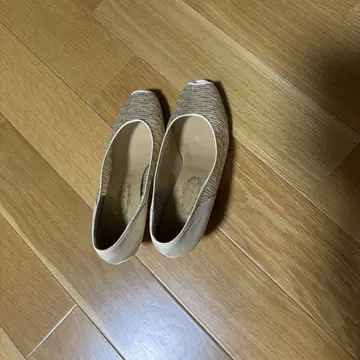 요시노야 베이지 메쉬 오픈토 신발