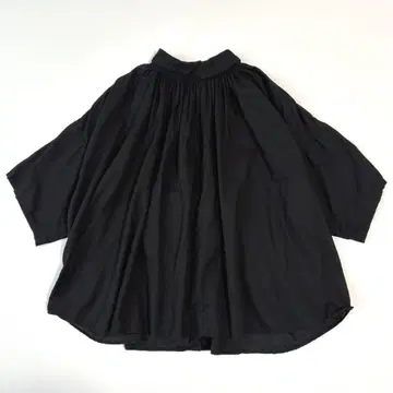 24SS Veritecoeur 백 버튼 블라우스 2way ST-160