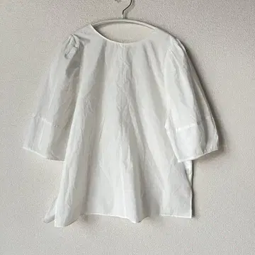 UNF/LO 안피로 블라우스 화이트 M 사이즈