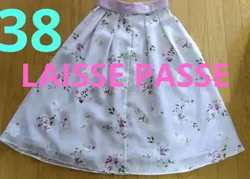 미사용 새상품 꽃무늬 스커트 LAISSE PASSE