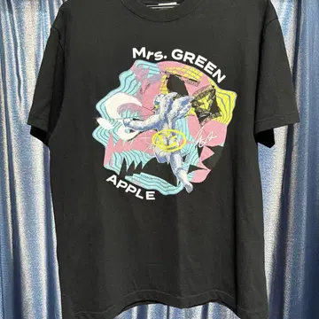 Mrs. GREEN APPLE 리라이언스 티셔츠 (L)