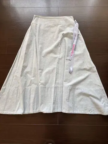 매디슨 블루 스커트