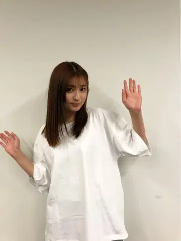 요시카와 아이 2021 빅 실루엣 사진 티셔츠