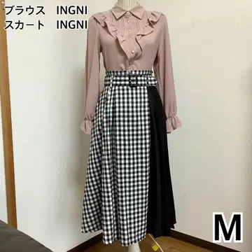 [코디 판매] 블라우스 [INGNI] & 스커트 [INGNI] M