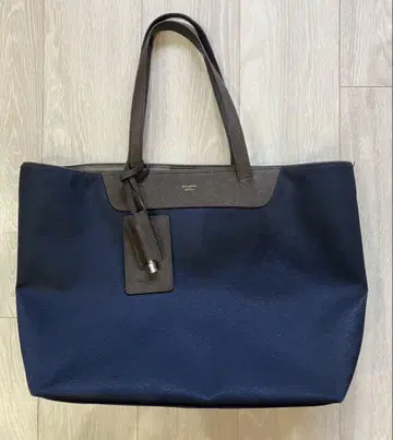 펠레 모르비다 토트백 가죽 네이비 A4