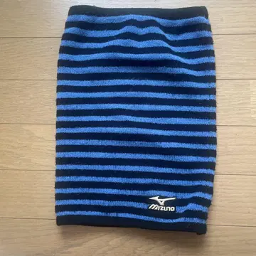 Mizuno 넥 워머 파랑과 블랙 스트라이프