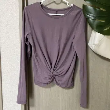 Lululemon 퍼플 긴팔 티셔츠 트위스트 디자인 6
