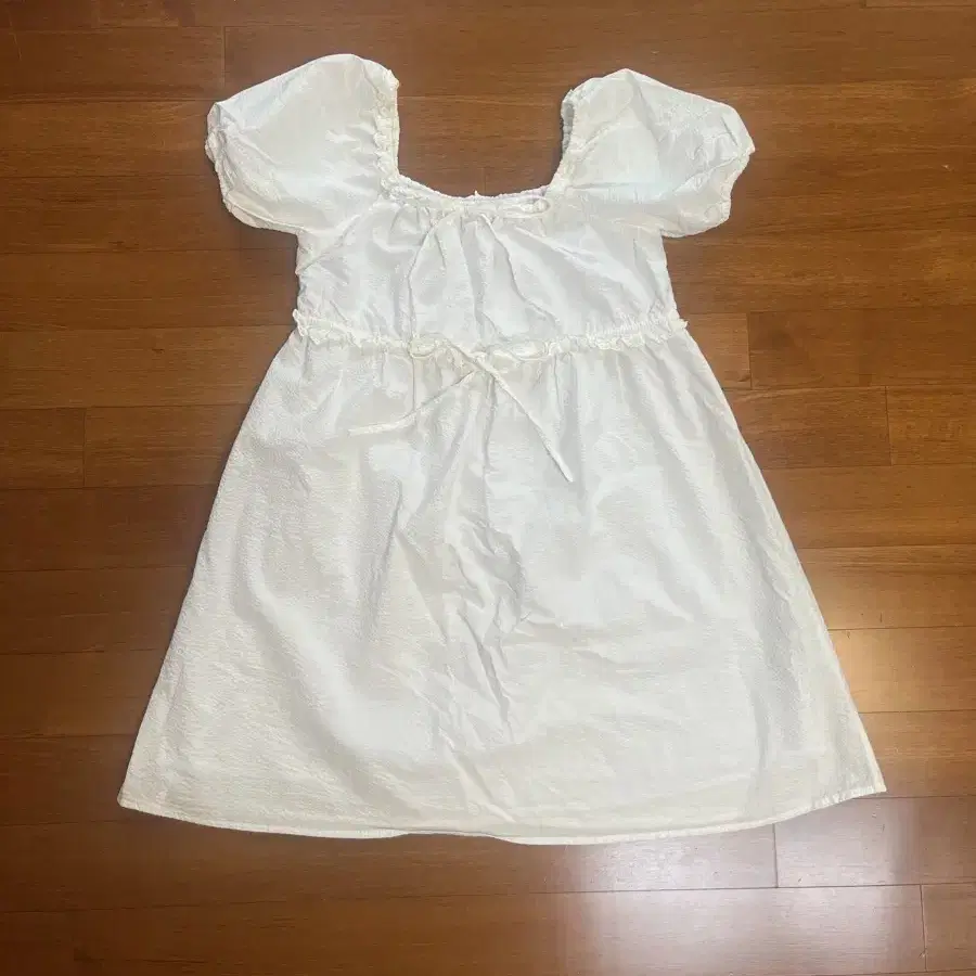★rolarola★ FLARE SLEEVE LONG ONEPIECE WHITE ROLAROLA | 로라로라 [Rolarola] White Onepiece on Bunjang