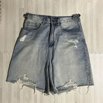 MAISON PRINCE 데미지 데님 하프 팬츠