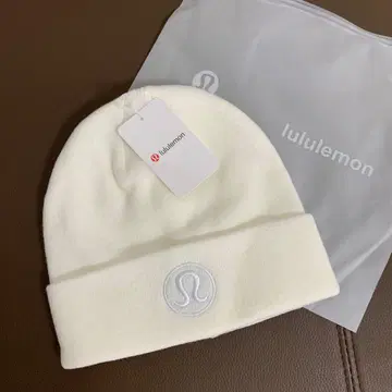 룰루레몬 화이트 니트 모자