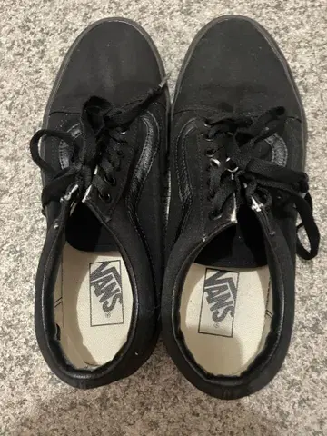 VANS 블랙 하이컷 스니커즈