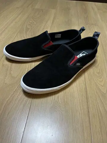컨디션 최상 반스 블랙 스웨이드 슬립온 스니커즈 27cm