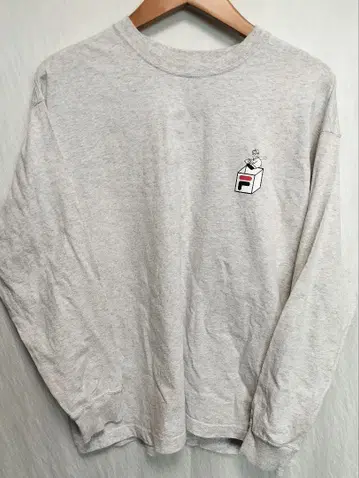 휠라 그레이 긴팔 티셔츠