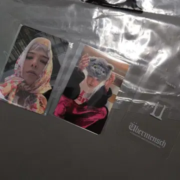 G-DRAGON 지용 전시회