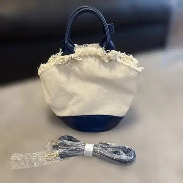 새상품 프린지 핸드백
