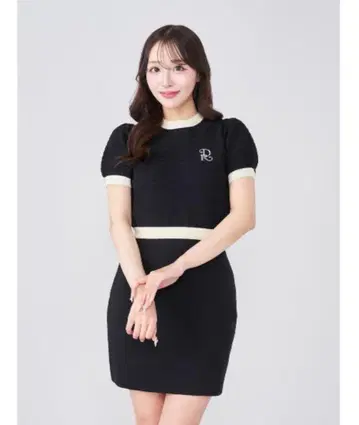 다리치 백 오픈 아일렛 니트 미니 원피스