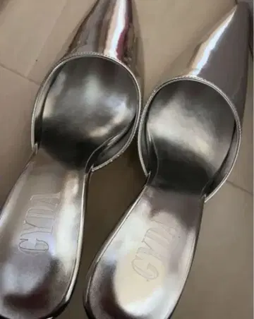 가격 인하 중 GYDA 실버 스틸레토 하이힐 펌프스