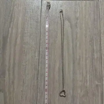 실버 하트 참 목걸이