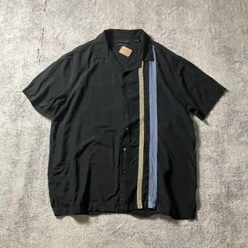 00s AXIST 실크 셔츠 블랙 XL 사이즈 절개 디자인