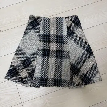 로빙 체크 미니 스커트