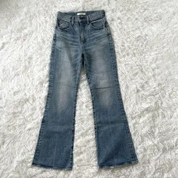 moussy MVS FLARE 플레어 데님 25인치