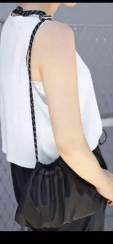 두 번째 클래스 셀러리 포셰트 백