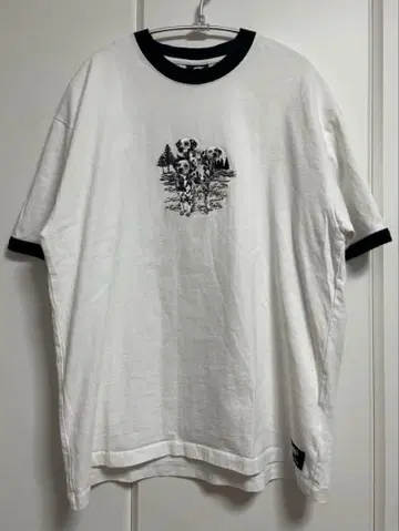 FREAK'S STORE 달마시안 자수 티셔츠