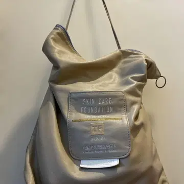 극장 프로덕츠 베이지 SKIN CARE FOUNDATION 백