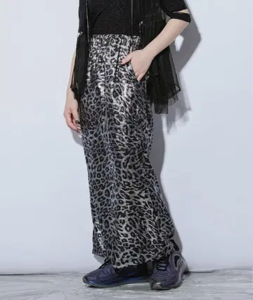 Ezick ANNONIM Foil print 메탈릭 모듬 스커트