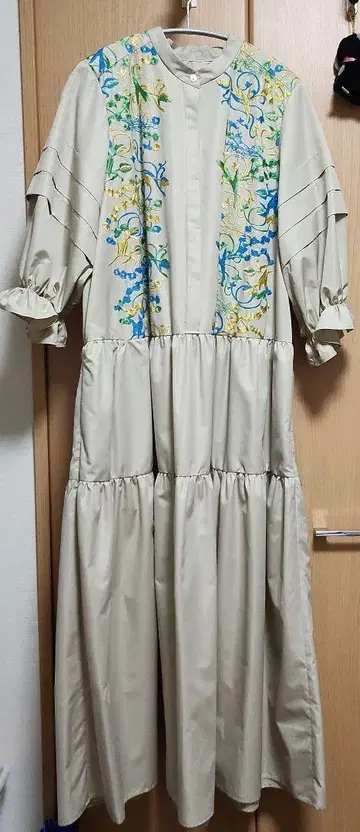PANORMO 자수 원피스