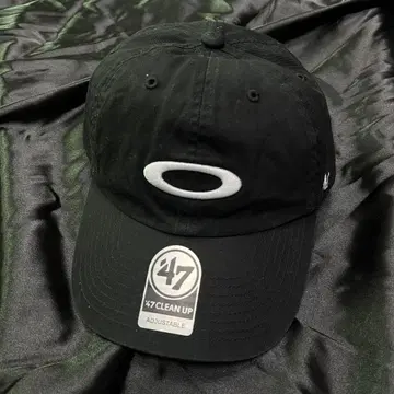 Oakley 47 CLEAN UP 블랙 캡