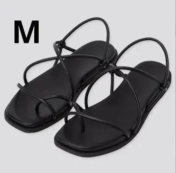블랙 스트랩 샌들 M 사이즈