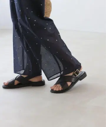 슬로브 이에나 도트 시슈 팬츠