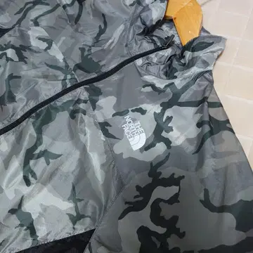 노스페이스 카모플라쥬 자켓
